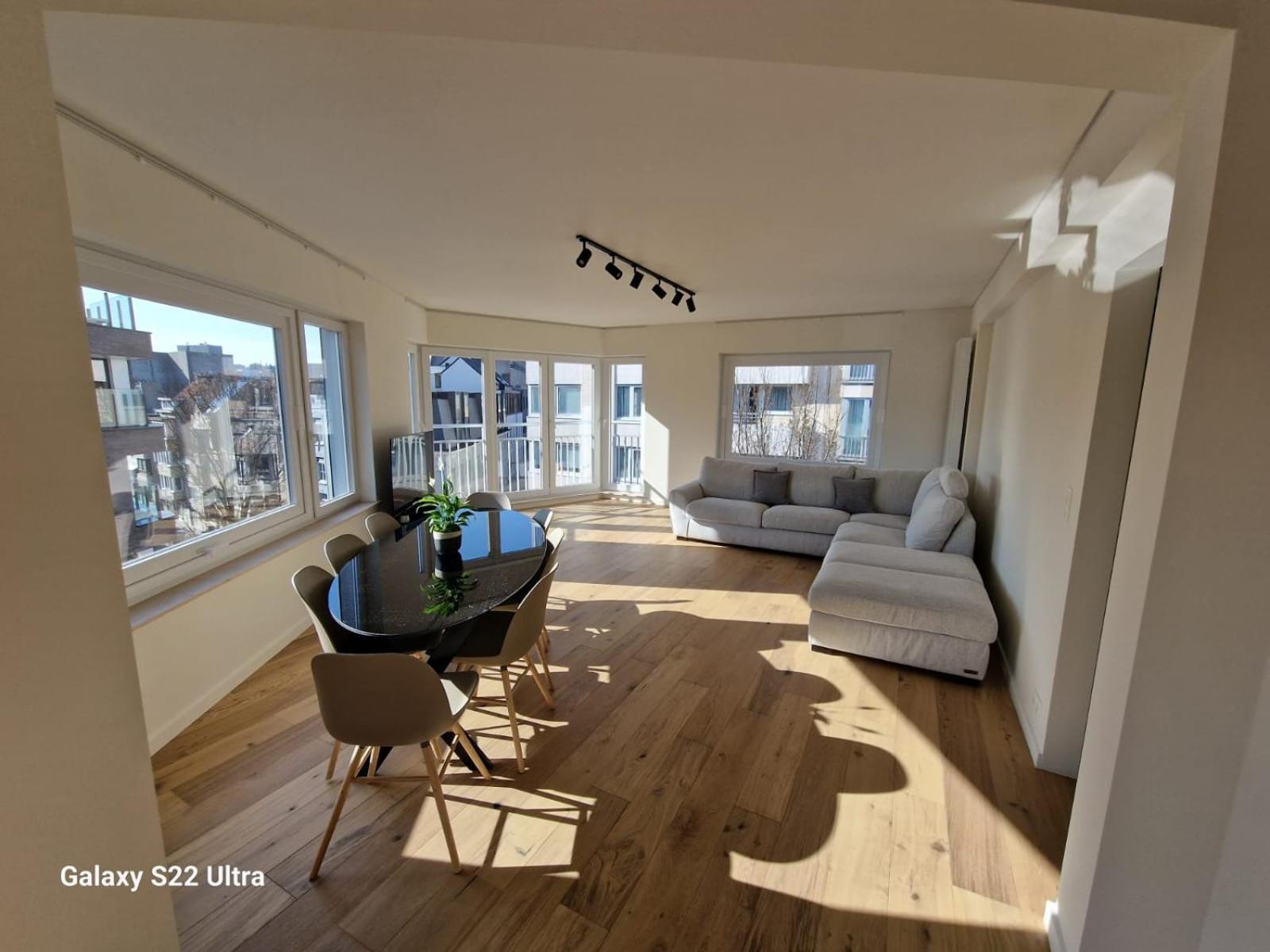 Luxury Renovated 3 Rooms Apartment Ostend Exterior foto